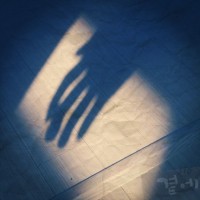 네가없는오후도햇살은비친다(The Afternoon Still Shines Even After You're Gone)